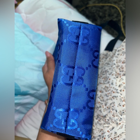 BLUE GUCCI GG ECONYL OFF THE GRID MESSENGER BAG - Picture 12 of 13